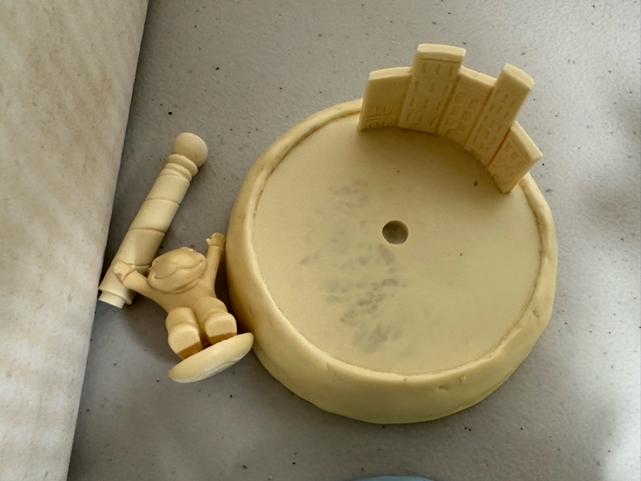 Stuart Little Animated TV Series Carl's Jr. / Hardee's Happy / Kid's Meal Toys Project Box With Prototype Toy Samples Cool Kids Designed By The CDM Company 2003 [Photo 5]