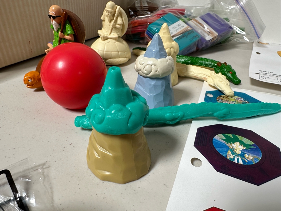 Dragon Ball Carl's Jr. / Hardee's Happy / Kid's Meal Toys Project Box With Prototype Toy Samples Cool Kids Designed By The CDM Company 2003 [Photo 4]