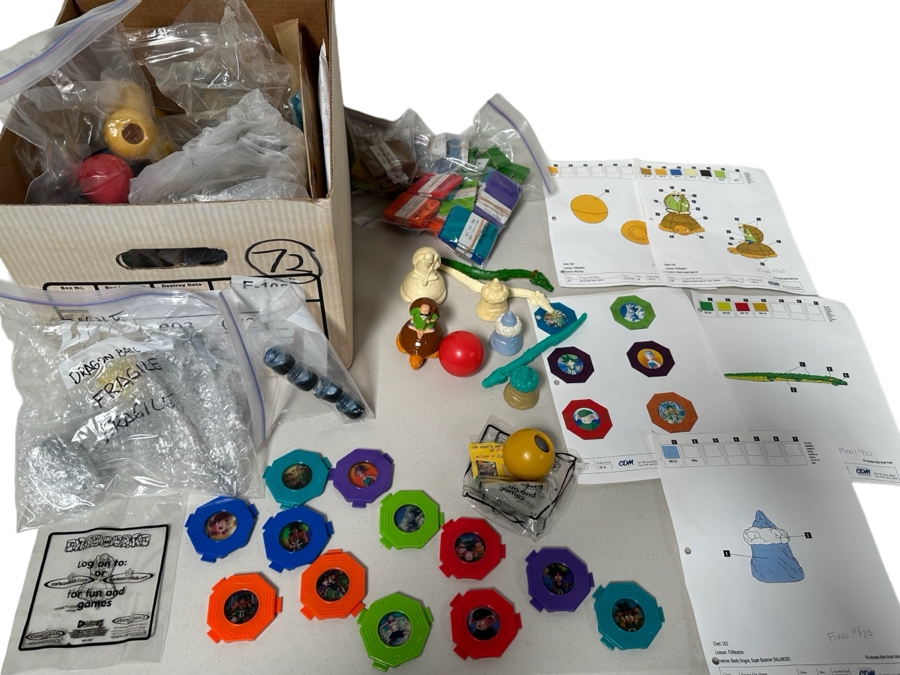Dragon Ball Carl's Jr. / Hardee's Happy / Kid's Meal Toys Project Box With Prototype Toy Samples Cool Kids Designed By The CDM Company 2003 [Photo 1]