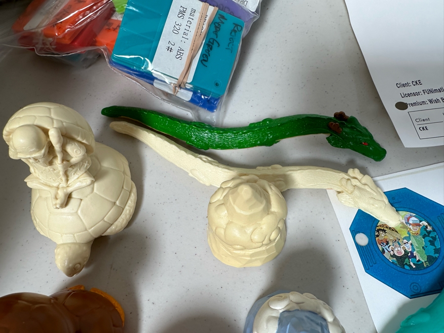 Dragon Ball Carl's Jr. / Hardee's Happy / Kid's Meal Toys Project Box With Prototype Toy Samples Cool Kids Designed By The CDM Company 2003 [Photo 6]