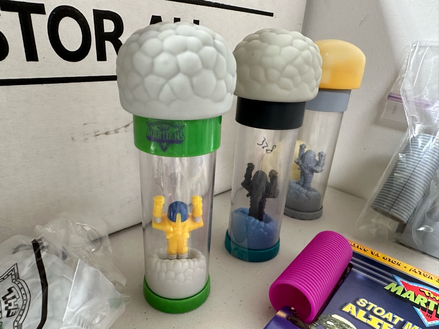 The Martians Carl's Jr. / Hardee's Happy / Kid's Meal Toys Project Box With Prototype Toy Samples Cool Kids Designed By The CDM Company 2003 [Photo 2]