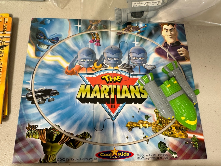 The Martians Carl's Jr. / Hardee's Happy / Kid's Meal Toys Project Box With Prototype Toy Samples Cool Kids Designed By The CDM Company 2003 [Photo 9]