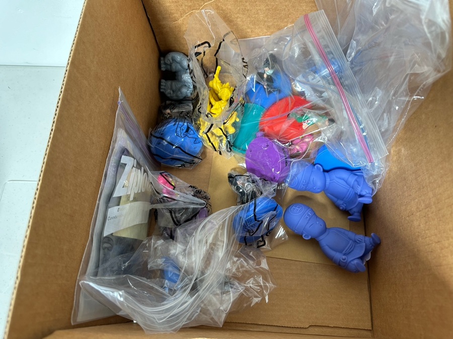 YuYu Hakusho Japanese Manga Series Ghost Files Carl's Jr. / Hardee's Happy / Kid's Meal Toys Project Box With Prototype Toy Samples Cool Kids Designed By The CDM Company 2004 [Photo 18]