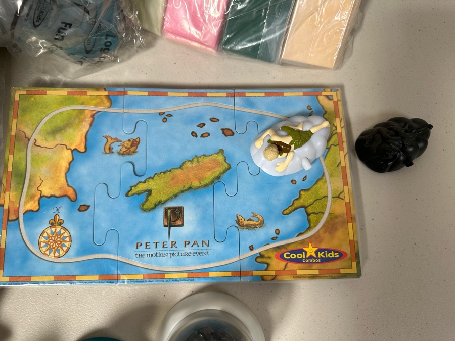 Peter Pan the Motion Picture Event Carl's Jr. / Hardee's Happy / Kid's Meal Toys Project Box With Prototype Toy Samples Cool Kids Designed By The CDM Company 2004 [Photo 9]