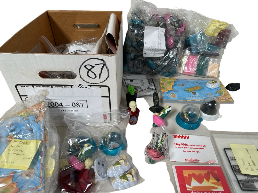 Peter Pan the Motion Picture Event Carl's Jr. / Hardee's Happy / Kid's Meal Toys Project Box With Prototype Toy Samples Cool Kids Designed By The CDM Company 2004
