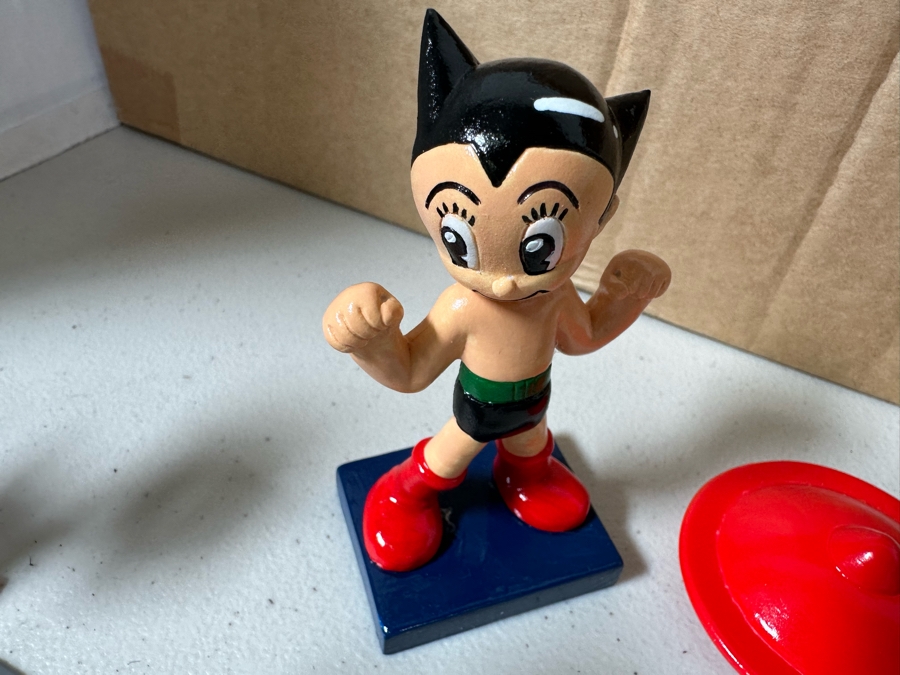 Astro Boy Carl's Jr. / Hardee's Happy / Kid's Meal Toys Project Box With Prototype Toy Samples Cool Kids Designed By The CDM Company 2004 [Photo 19]