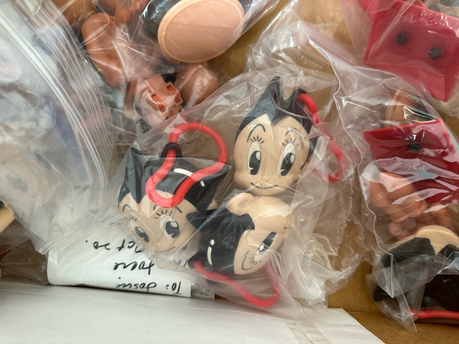 Astro Boy Carl's Jr. / Hardee's Happy / Kid's Meal Toys Project Box With Prototype Toy Samples Cool Kids Designed By The CDM Company 2004 [Photo 27]