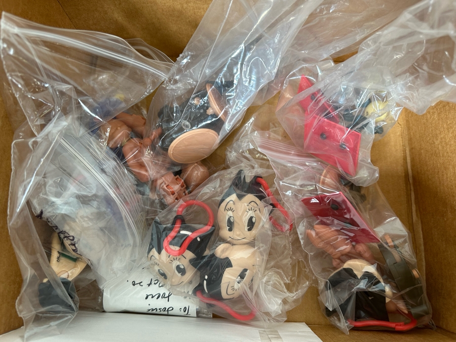 Astro Boy Carl's Jr. / Hardee's Happy / Kid's Meal Toys Project Box With Prototype Toy Samples Cool Kids Designed By The CDM Company 2004 [Photo 13]