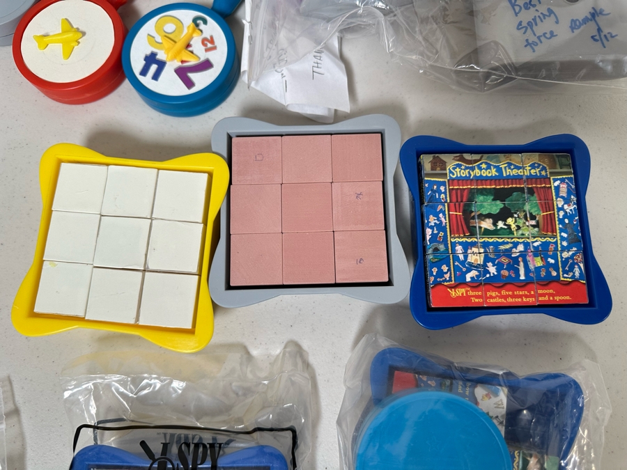 I Spy Carl's Jr. / Hardee's Happy / Kid's Meal Toys Project Box With Prototype Toy Samples Cool Kids Designed By The CDM Company 2004 [Photo 2]