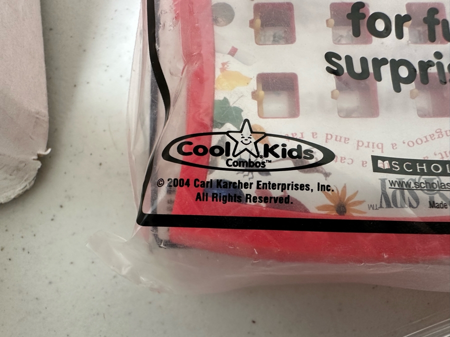 I Spy Carl's Jr. / Hardee's Happy / Kid's Meal Toys Project Box With Prototype Toy Samples Cool Kids Designed By The CDM Company 2004 [Photo 15]