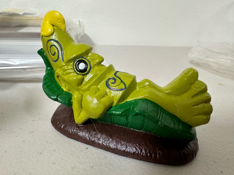 Tikimon Carl's Jr. / Hardee's Happy / Kid's Meal Toys Project Box With Prototype Toy Samples Cool Kids Designed By The CDM Company 2005 [Photo 5]