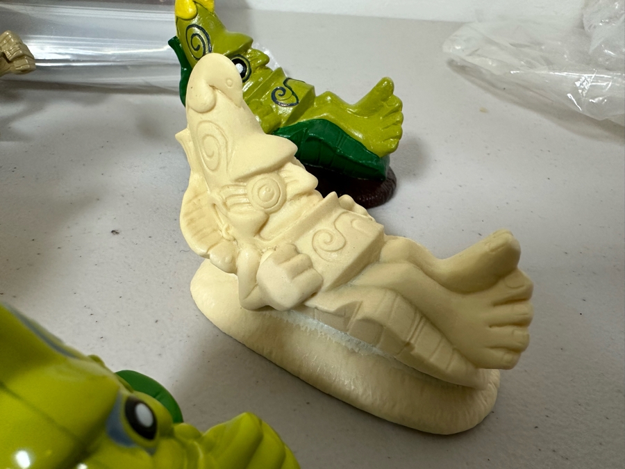 Tikimon Carl's Jr. / Hardee's Happy / Kid's Meal Toys Project Box With Prototype Toy Samples Cool Kids Designed By The CDM Company 2005 [Photo 12]