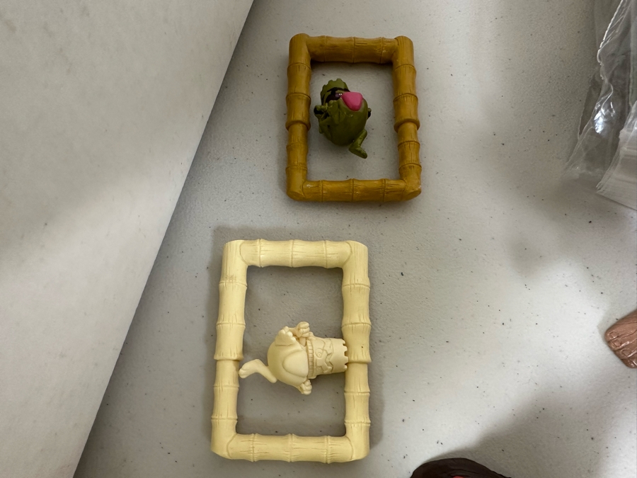 Tikimon Carl's Jr. / Hardee's Happy / Kid's Meal Toys Project Box With Prototype Toy Samples Cool Kids Designed By The CDM Company 2005 [Photo 9]