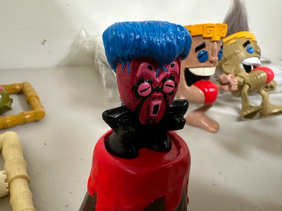 Tikimon Carl's Jr. / Hardee's Happy / Kid's Meal Toys Project Box With Prototype Toy Samples Cool Kids Designed By The CDM Company 2005 [Photo 13]