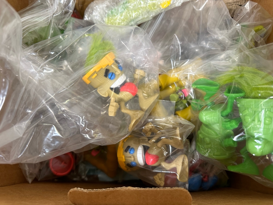 Tikimon Carl's Jr. / Hardee's Happy / Kid's Meal Toys Project Box With Prototype Toy Samples Cool Kids Designed By The CDM Company 2005 [Photo 16]