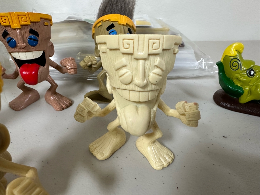 Tikimon Carl's Jr. / Hardee's Happy / Kid's Meal Toys Project Box With Prototype Toy Samples Cool Kids Designed By The CDM Company 2005 [Photo 10]