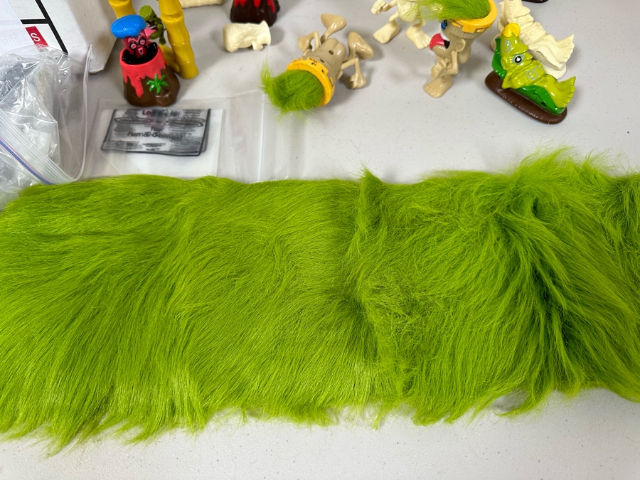 Tikimon Carl's Jr. / Hardee's Happy / Kid's Meal Toys Project Box With Prototype Toy Samples Cool Kids Designed By The CDM Company 2005 [Photo 20]