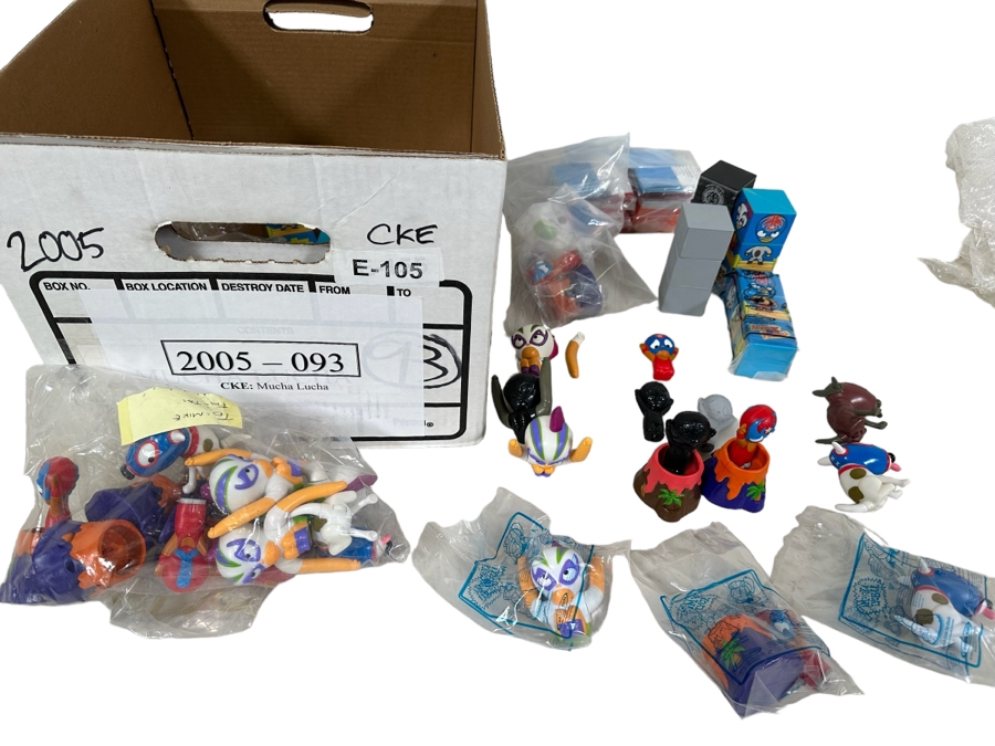 Mucha Lucha Animated TV Series Movie Carl's Jr. / Hardee's Happy / Kid's Meal Toys Project Box With Prototype Toy Samples Cool Kids Designed By The CDM Company 2006