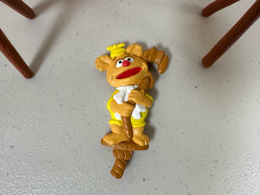 Jim Henson's Muppet Babies TV Series Dairy Queen Happy / Kid's Meal Toys Project Box With Prototype Toy Samples Designed By The CDM Company 1998 [Photo 13]