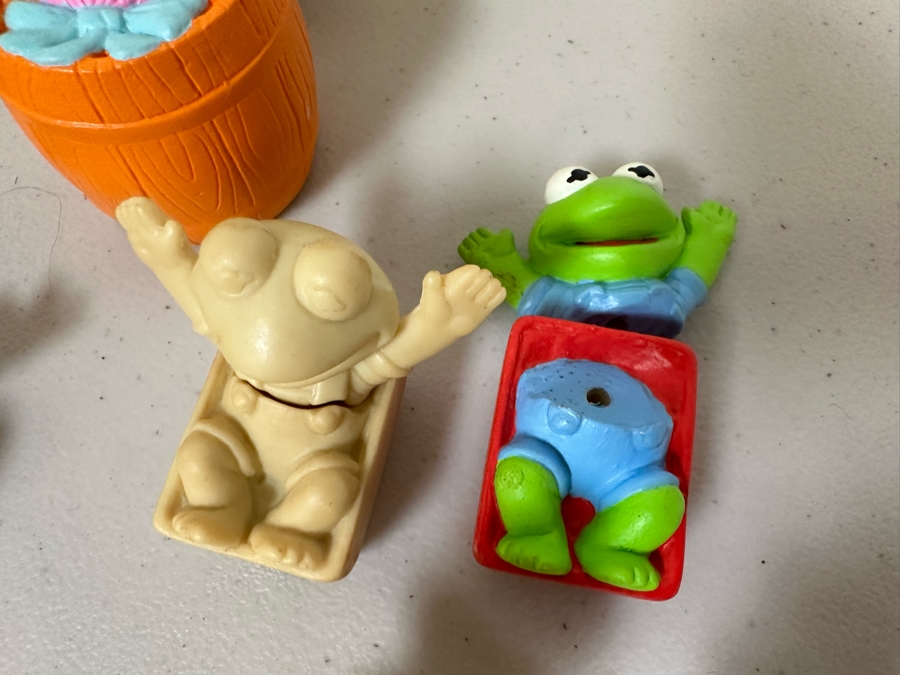 Jim Henson's Muppet Babies TV Series Dairy Queen Happy / Kid's Meal Toys Project Box With Prototype Toy Samples Designed By The CDM Company 1998 [Photo 3]