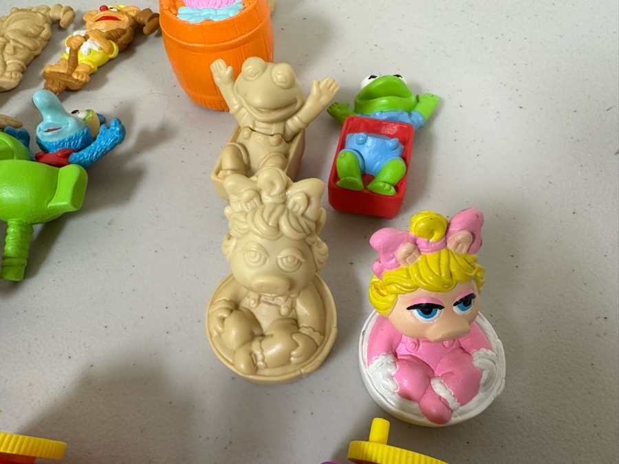 Jim Henson's Muppet Babies TV Series Dairy Queen Happy / Kid's Meal Toys Project Box With Prototype Toy Samples Designed By The CDM Company 1998 [Photo 15]