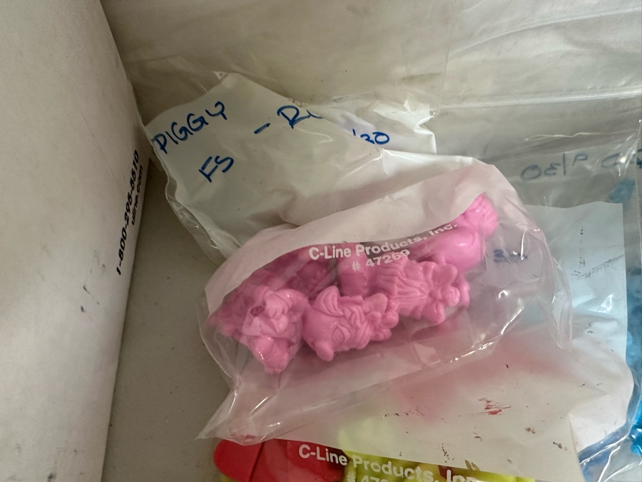 Jim Henson's Muppet Babies TV Series Dairy Queen Happy / Kid's Meal Toys Project Box With Prototype Toy Samples Designed By The CDM Company 1998 [Photo 18]