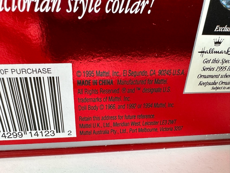 Mattel 1995 Limited Edition Holiday Jewel Porcelain Barbie And 1995 Special Edition Happy Holidays Barbie In Original Boxes [Photo 5]