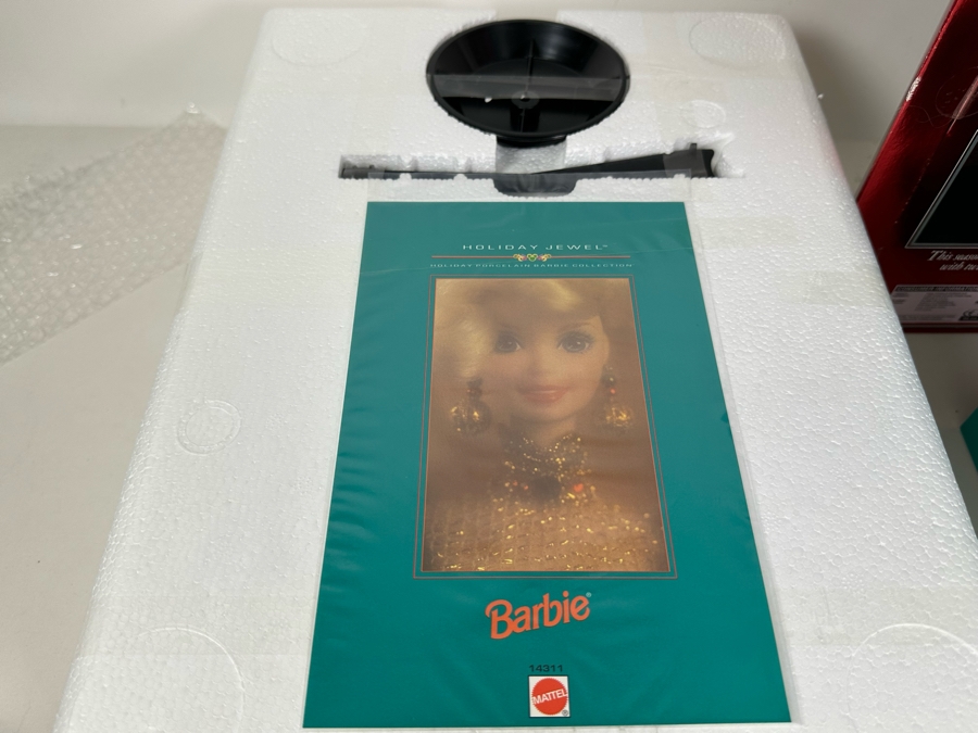 Mattel 1995 Limited Edition Holiday Jewel Porcelain Barbie And 1995 Special Edition Happy Holidays Barbie In Original Boxes [Photo 8]