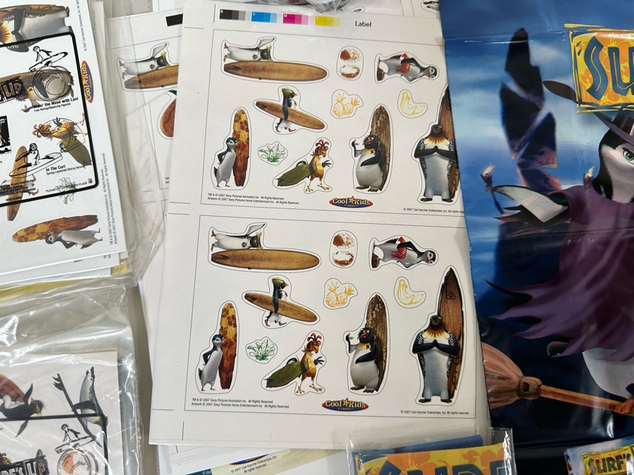 Surf's Up Movie Carl's Jr. / Hardee's Happy / Kid's Meal Toys Project Box With Prototype Toy Samples Cool Kids Designed By The CDM Company 2007 [Photo 6]