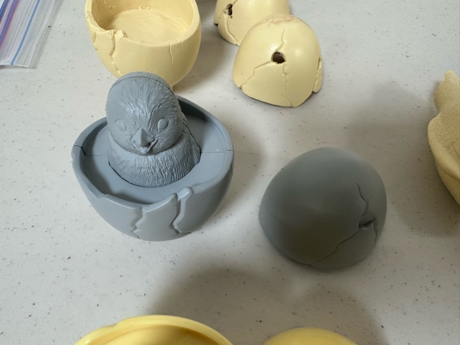 Happy Feet Movie Carl's Jr. / Hardee's Happy / Kid's Meal Toys Project Box With Prototype Toy Samples Cool Kids Designed By The CDM Company 2007 [Photo 6]