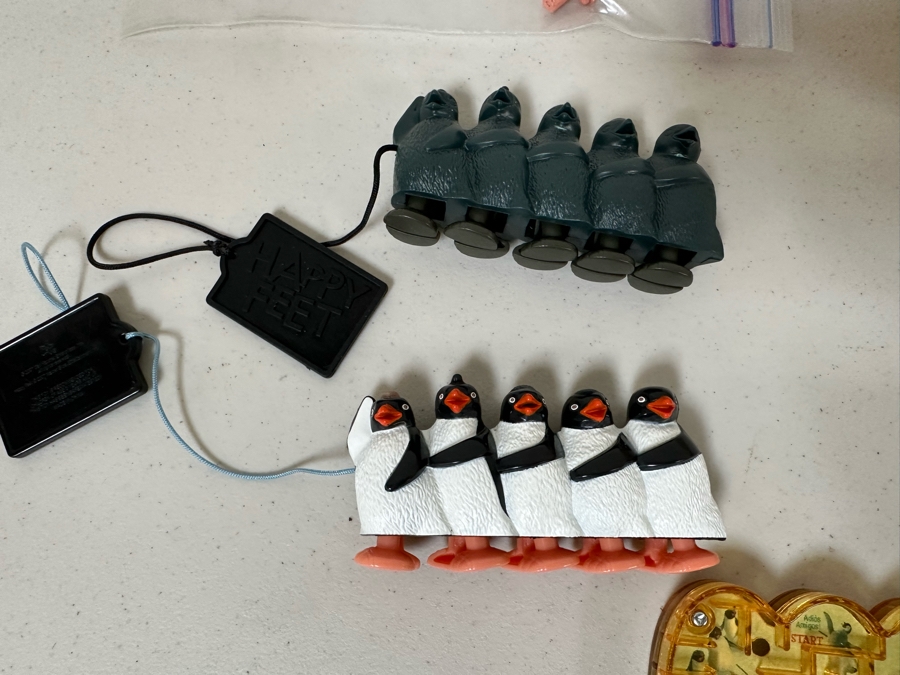 Happy Feet Movie Carl's Jr. / Hardee's Happy / Kid's Meal Toys Project Box With Prototype Toy Samples Cool Kids Designed By The CDM Company 2007 [Photo 8]