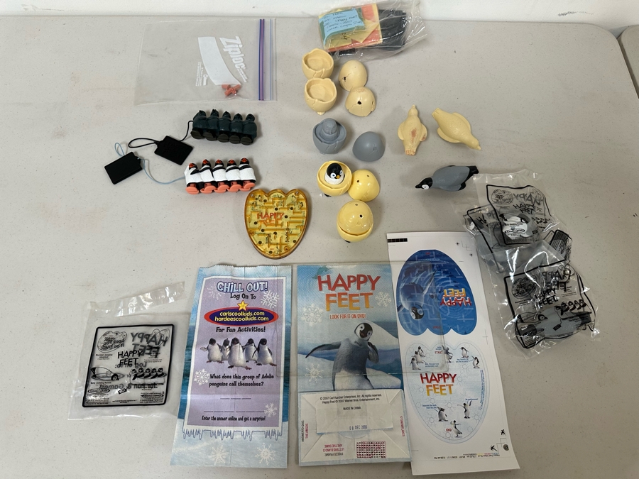 Happy Feet Movie Carl's Jr. / Hardee's Happy / Kid's Meal Toys Project Box With Prototype Toy Samples Cool Kids Designed By The CDM Company 2007 [Photo 2]