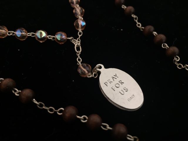 Pair of Necklaces [Photo 3]