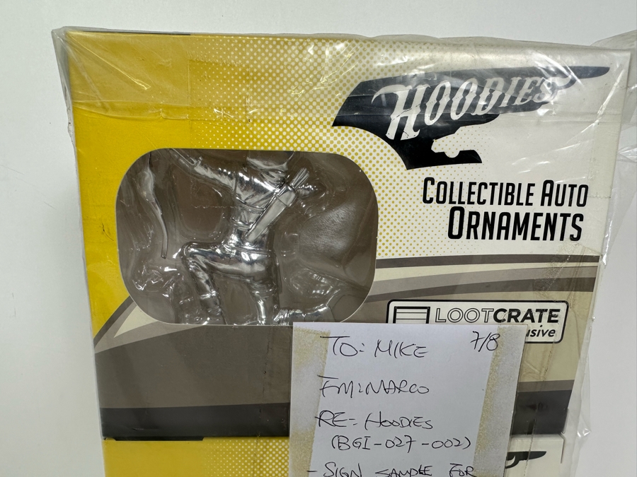 Sample Prototypes Of Hoodies Collectible Auto Ornaments From Loot Crate The Flash And Arrow [Photo 3]