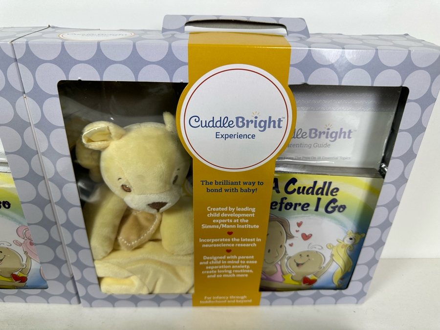 (4) Cuddle Bright Book And Animal Plush Sets [Photo 4]