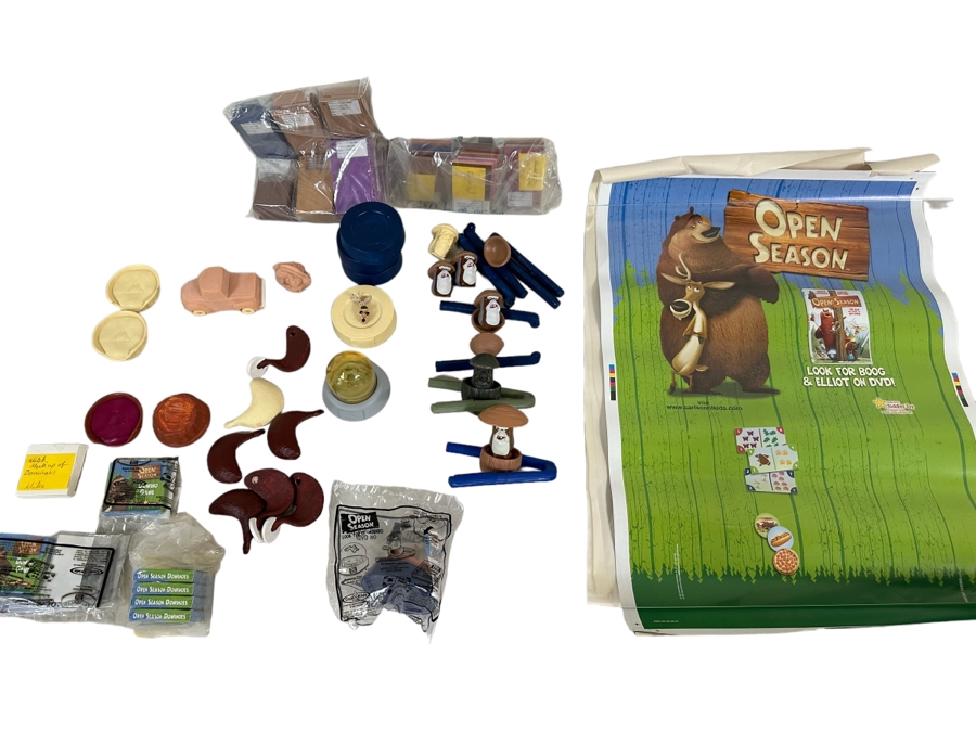 Open Season Movie Carl's Jr. / Hardee's Happy / Kid's Meal Toys Project Box With Prototype Toy Samples Cool Kids Designed By The CDM Company 2007 [Photo 1]