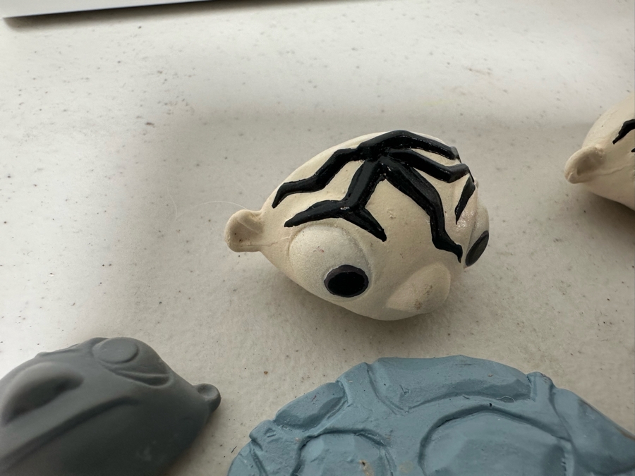 Igor Movie Carl's Jr. / Hardee's Happy / Kid's Meal Toys Project Box With Prototype Toy Samples Cool Kids Designed By The CDM Company 2008 [Photo 11]