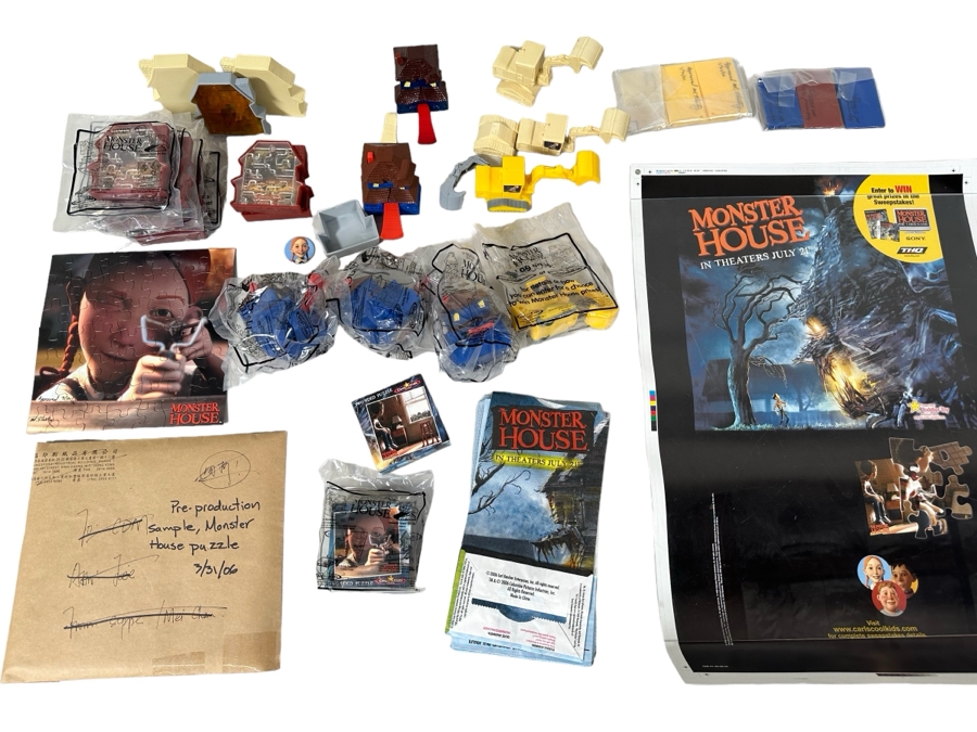Monster House Movie Carl's Jr. / Hardee's Happy / Kid's Meal Toys Project Box With Prototype Toy Samples Cool Kids Designed By The CDM Company 2006 [Photo 1]
