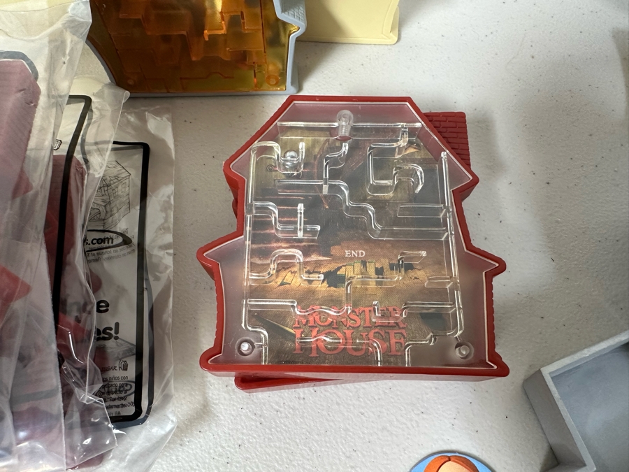 Monster House Movie Carl's Jr. / Hardee's Happy / Kid's Meal Toys Project Box With Prototype Toy Samples Cool Kids Designed By The CDM Company 2006 [Photo 12]