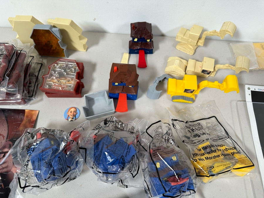 Monster House Movie Carl's Jr. / Hardee's Happy / Kid's Meal Toys Project Box With Prototype Toy Samples Cool Kids Designed By The CDM Company 2006 [Photo 7]