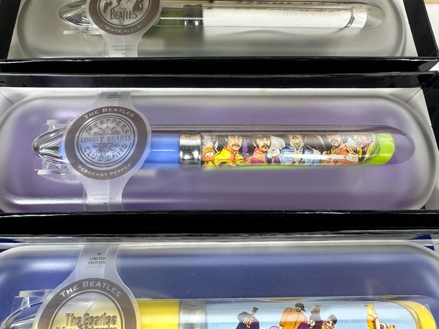 The Beatles Limited Edition Collectible Pod Pens: Yellow Submarine, Sgt. Pepper's Lonely Hearts Club Band, White Album - 12 Pens Total [Photo 4]