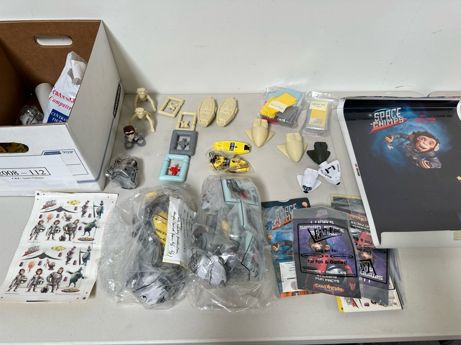 Space Chimps Movie Carl's Jr. / Hardee's Happy / Kid's Meal Toys Project Box With Prototype Toy Samples Cool Kids Designed By The CDM Company 2008 [Photo 8]