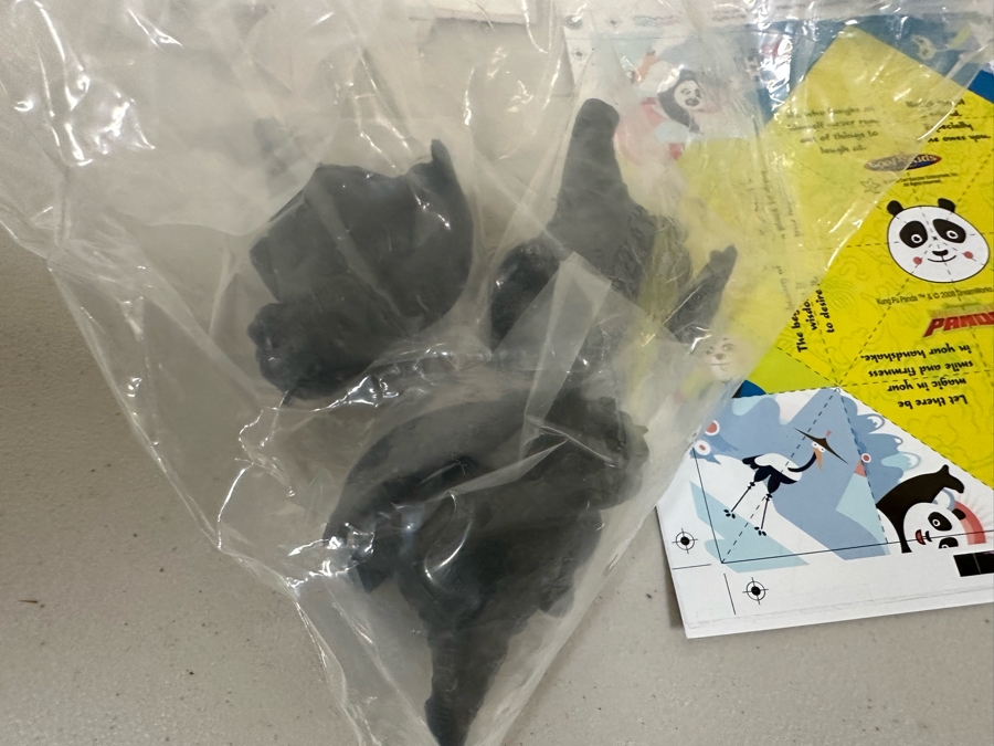 DreamWorks Kung Fu Panda Movie Carl's Jr. / Hardee's Happy / Kid's Meal Toys Project Box With Prototype Toy Samples Cool Kids Designed By The CDM Company 2008 [Photo 10]