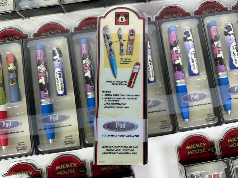 (21) Walt Disney's Mickey Mouse Collectible Limited Edition Writing Pens [Photo 5]