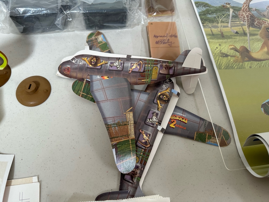 DreamWorks Madagascar 2 Escape Africa Movie Carl's Jr. / Hardee's Happy / Kid's Meal Toys Project Box With Prototype Toy Samples Cool Kids Designed By The CDM Company 2009 [Photo 5]