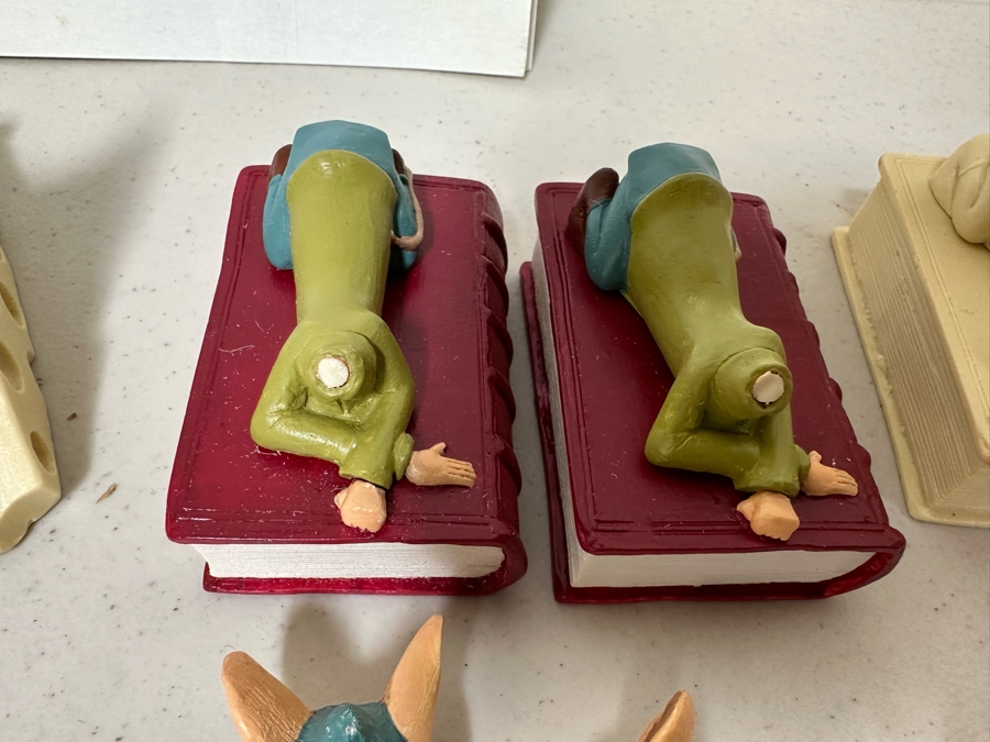 The Tale Of Despereaux Movie Carl's Jr. / Hardee's Happy / Kid's Meal Toys Project Box With Prototype Toy Samples Cool Kids Designed By The CDM Company 2010 [Photo 8]