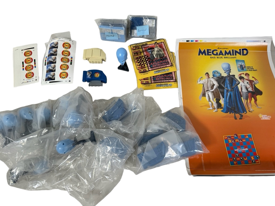 DreamWorks Megamind Movie Carl's Jr. / Hardee's Happy / Kid's Meal Toys Project Box With Prototype Toy Samples Cool Kids Designed By The CDM Company 2010