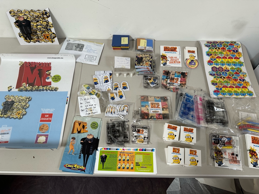 Despicable Me 2 Minions Movie Carl's Jr. / Hardee's Happy / Kid's Meal Toys Project Box With Prototype Toy Samples Cool Kids Designed By The CDM Company 2012 [Photo 17]