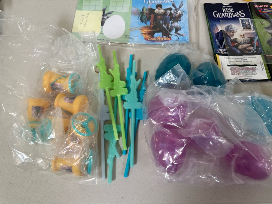DreamWorks Rise Of The Guardians Movie Carl's Jr. / Hardee's Happy / Kid's Meal Toys Project Box With Prototype Toy Samples Cool Kids Designed By The CDM Company 2012 [Photo 2]