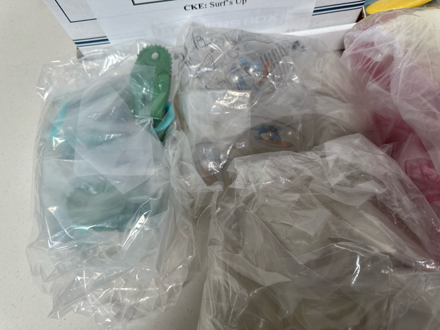 Surf's Up 2 Wave Mania Movie Carl's Jr. / Hardee's Happy / Kid's Meal Toys Project Box With Prototype Toy Samples Cool Kids Designed By The CDM Company 2017 [Photo 12]